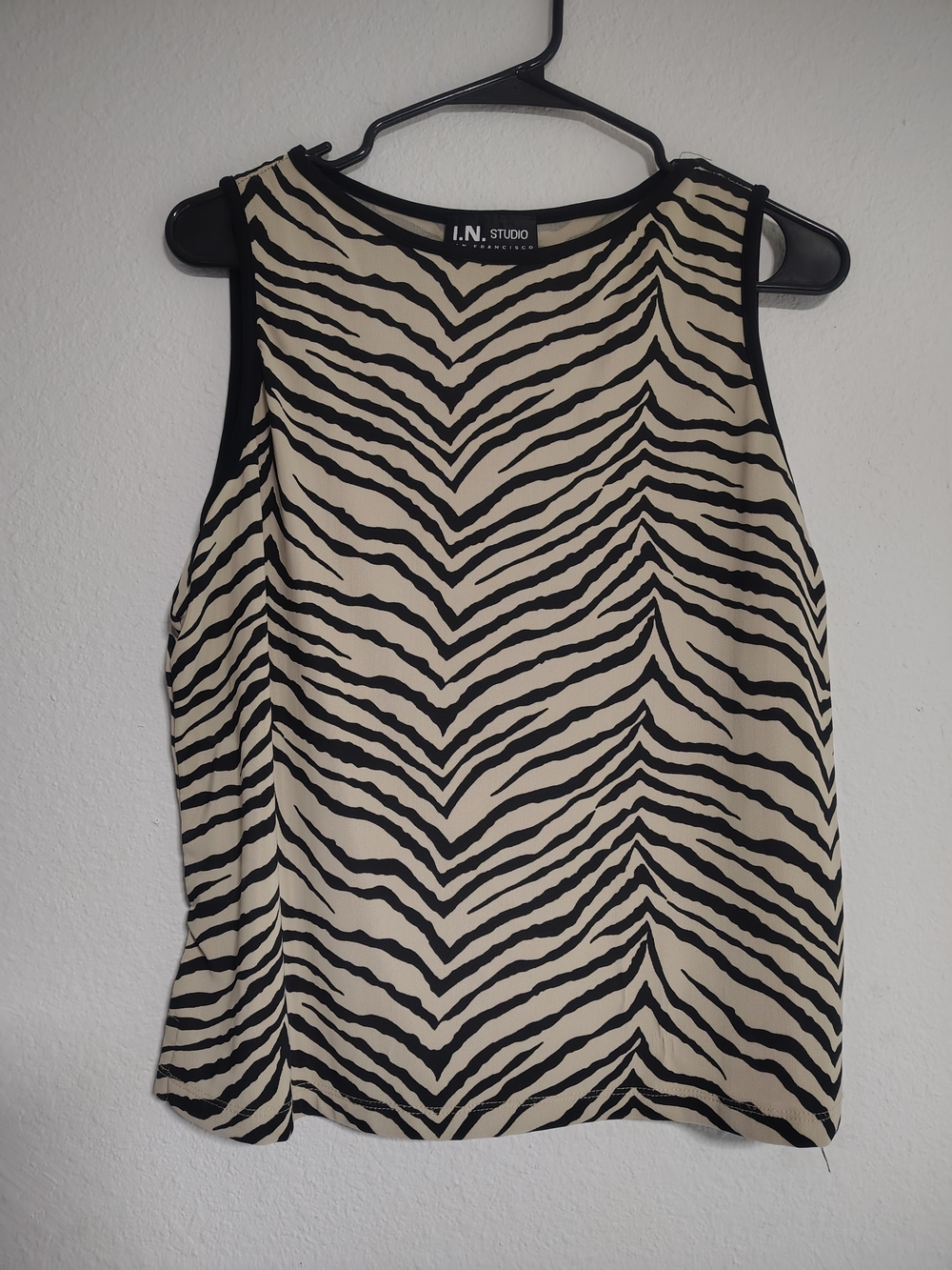 I.N. Studio Black & Cream Zebra-Print Sleeveless Camisole